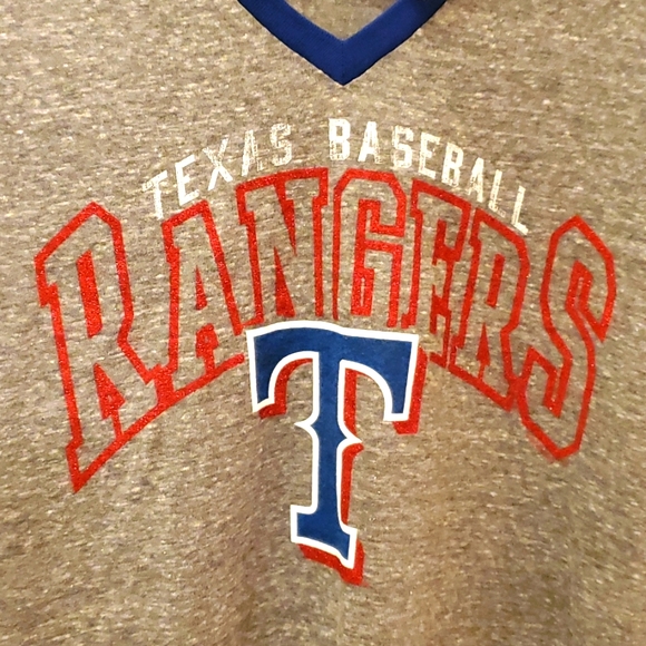 NWT Texas Rangers Women's Medium 4her by Carl Banks Long Sleeve Super Soft Vneck - Picture 2 of 4